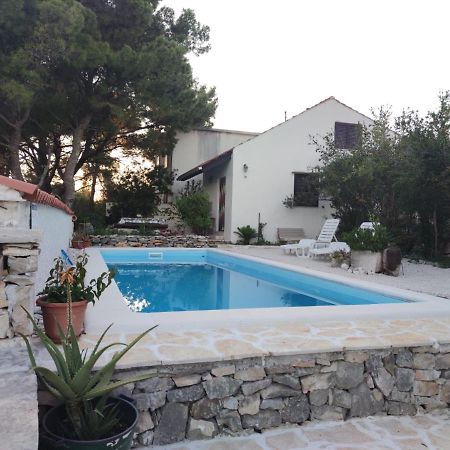Vacation House Milka Milna  Luaran gambar