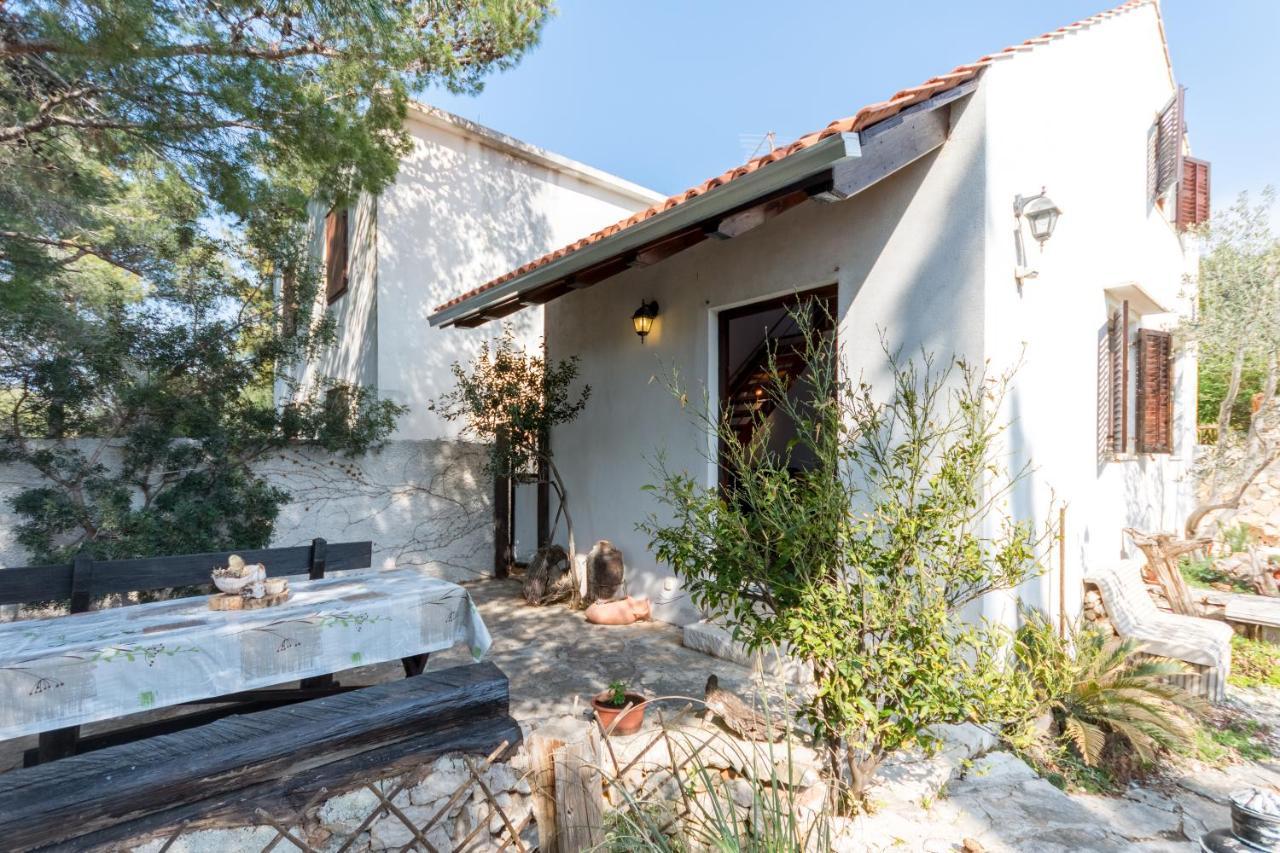 Vacation House Milka Milna  Luaran gambar