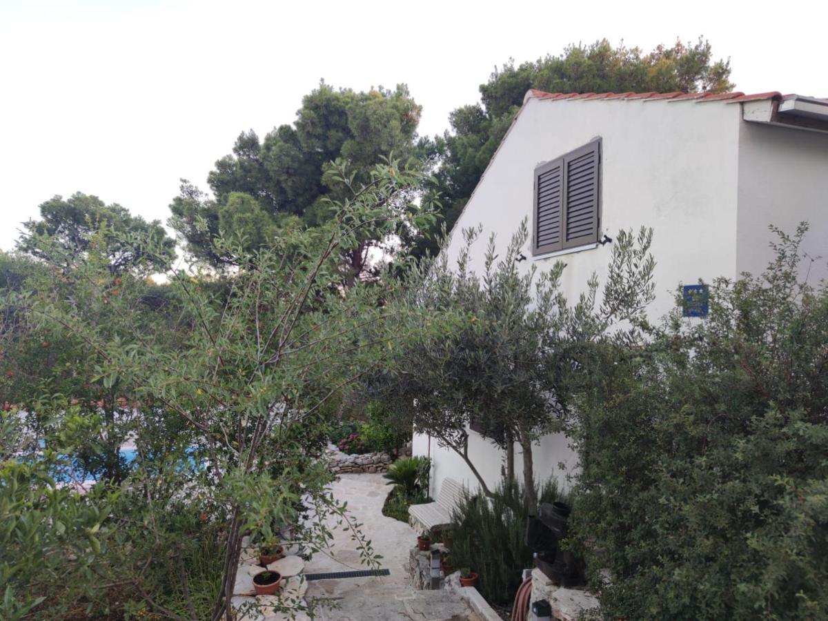 Vacation House Milka Milna  Luaran gambar